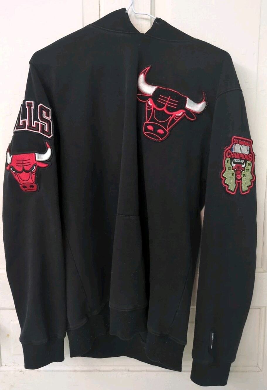 Pro Standard Chicago Bulls 6 times Finals Champions Hoodie Size 2XL Patches
